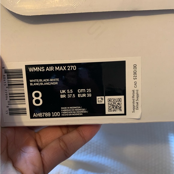 WMNS AIR MAX 270 - Picture 3 of 5
